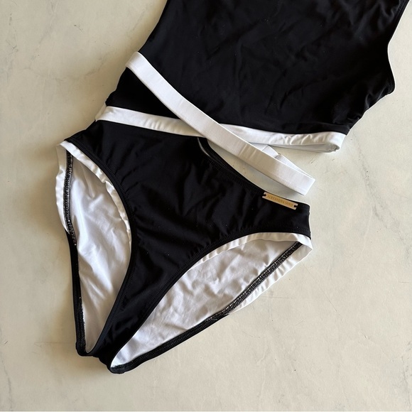 ALEXANDRA MIRO - TATIANA SWIMSUIT - BLACK size XS - Picture 10 of 12